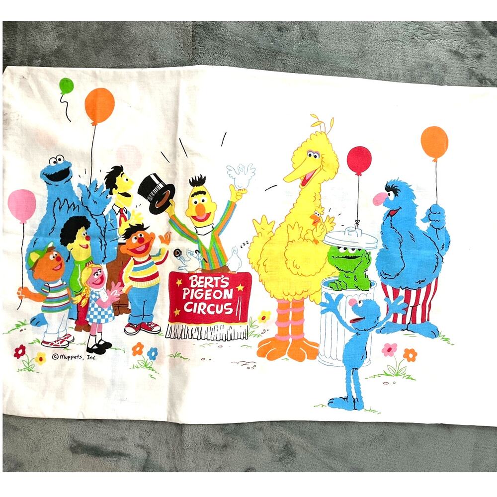 Vintage Sesame Street Pillowcase Muppets Inc Bert Pigeon Circus Big Bird 1970s